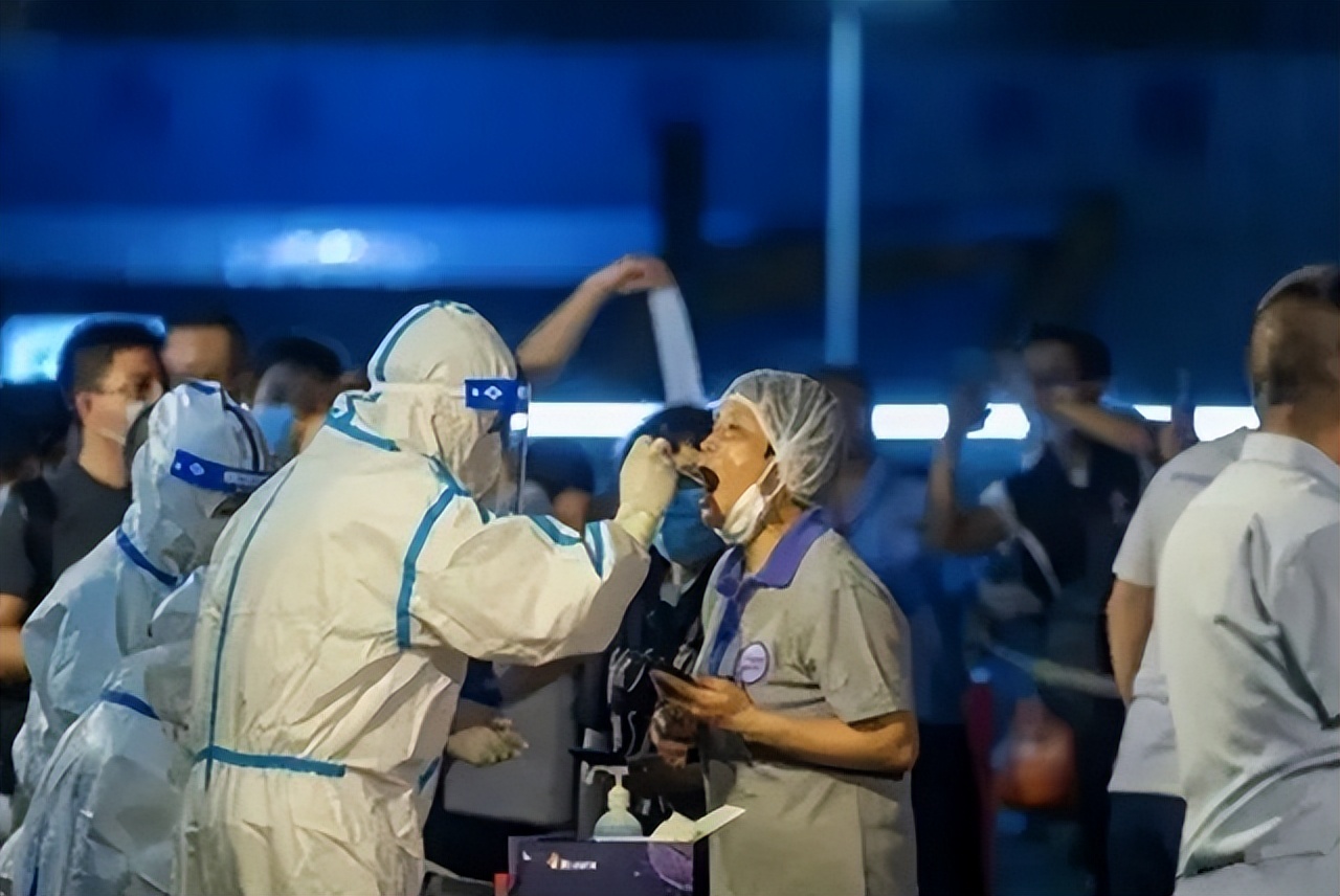 31省新发现27例确诊当天,这些热点真实地影响着我们的生活 31省新发现27例确诊当天,这些热点真实地影响着我们的生活