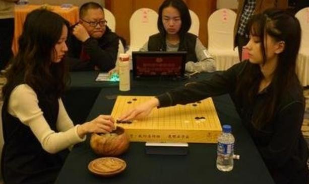 李洁vs左藤瞳，两位围棋天才的碰撞，远不止胜负那么简单