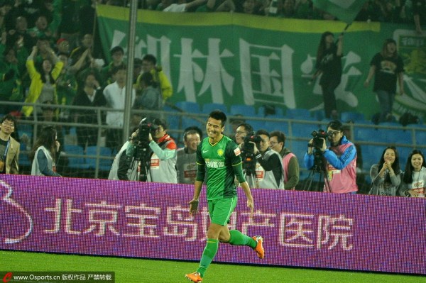 国安vs成都2-1，一场让人手心冒汗的工体之夜