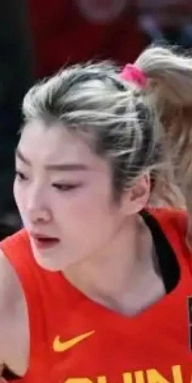 直播女篮美国vs西班牙，一场让人挪不开眼的巅峰对决